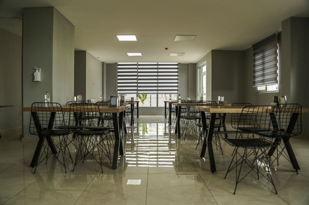 Hilar Xezal Otel Rezervasyon
