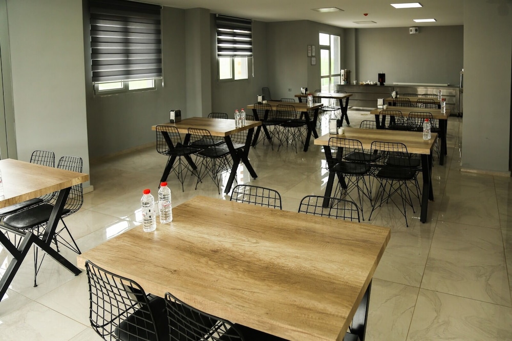Hilar Xezal Otel Rezervasyon