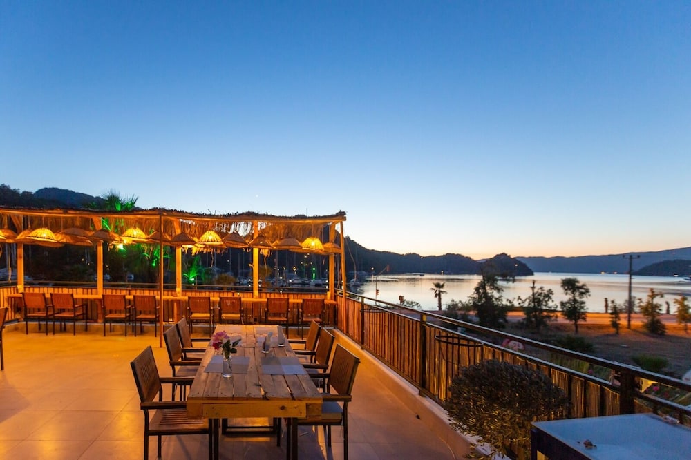 Palmiye Otel & Restaurant Rezervasyon