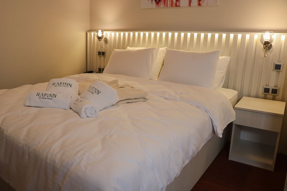 Rafinn Hotel Rezervasyon