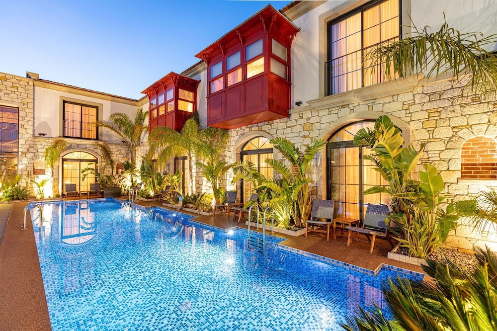 Dmira Butik Otel Rezervasyon