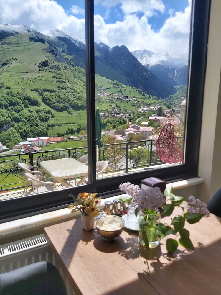 Alya Teras Otel Rezervasyon