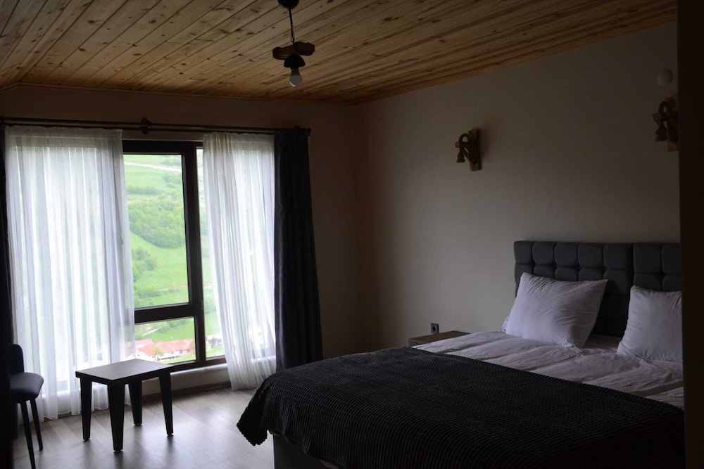 Alya Teras Otel Rezervasyon