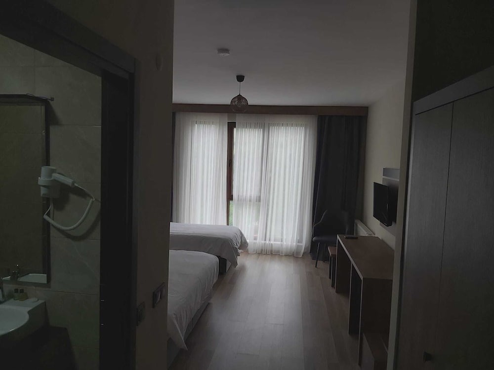 Alya Teras Otel Rezervasyon