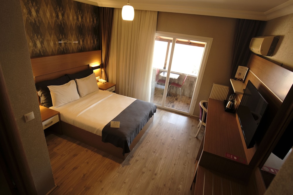 Rhisos Hotel Rezervasyon