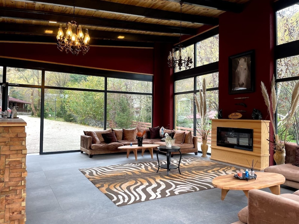 Feel & Live Hotel - Villas - Restaurant Rezervasyon