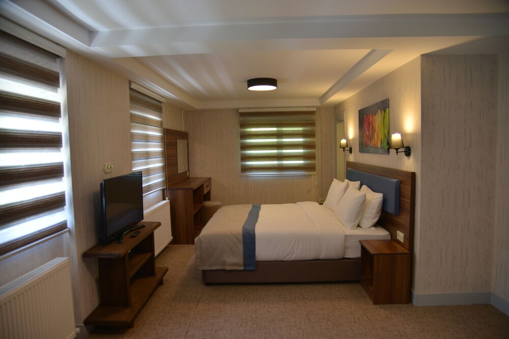 Feel & Live Hotel - Villas - Restaurant Rezervasyon