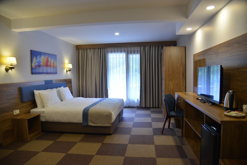 Feel & Live Hotel - Villas - Restaurant Rezervasyon