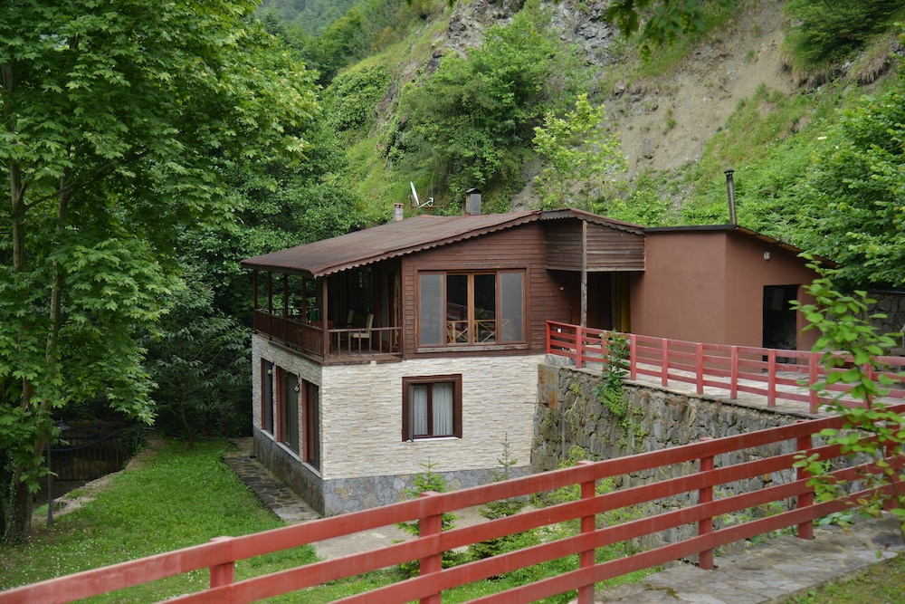 Feel & Live Hotel - Villas - Restaurant Rezervasyon