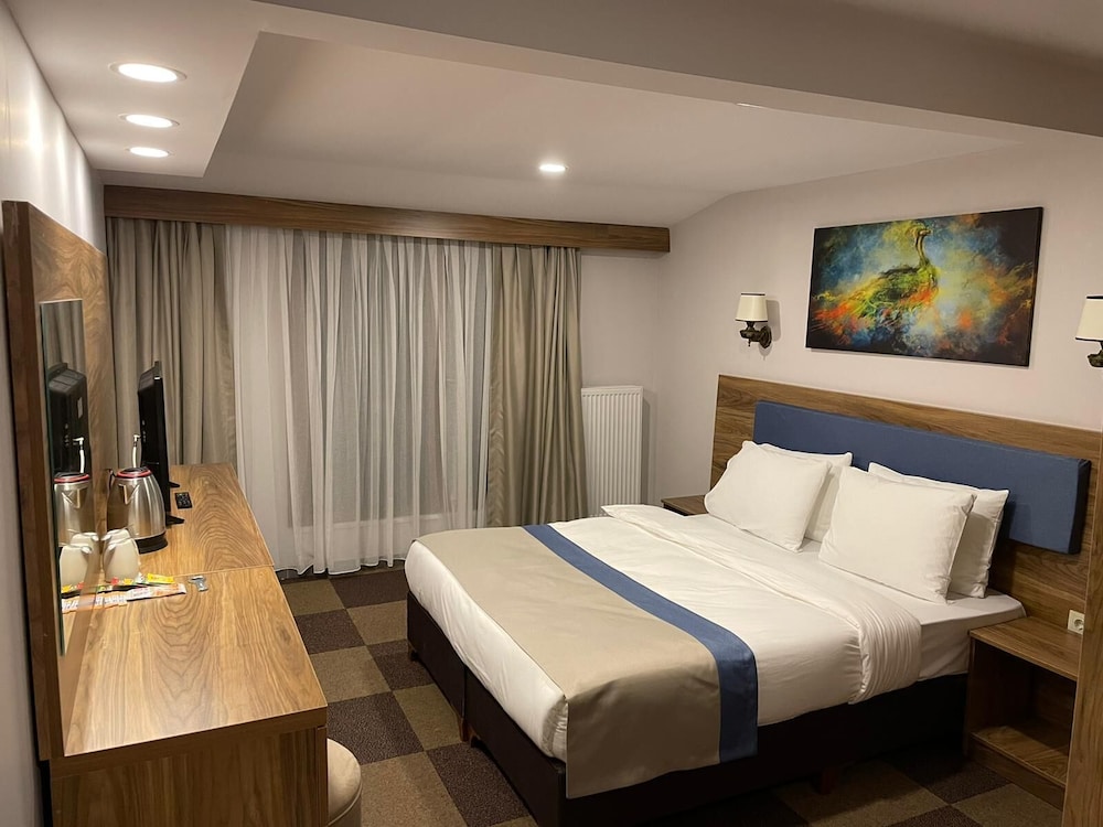 Feel & Live Hotel - Villas - Restaurant Rezervasyon