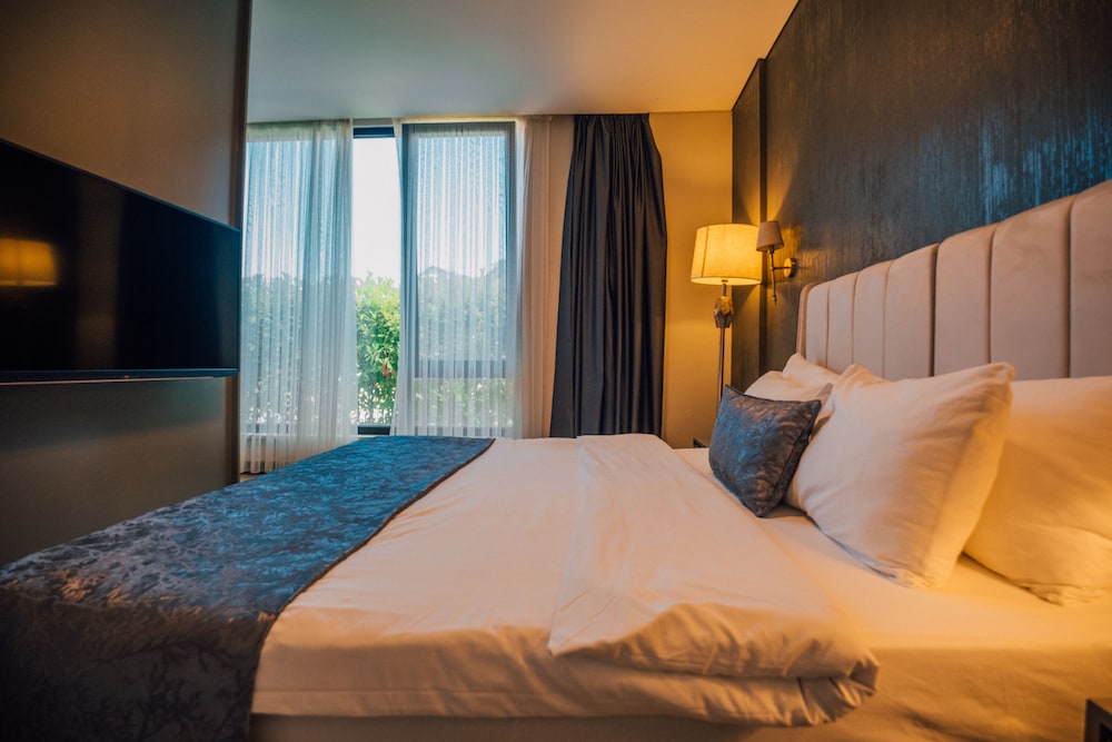 Del Lago Luxury Hotel By Saraçoğlu Rezervasyon