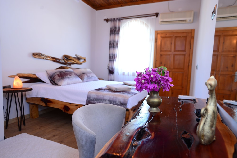 Tlos Butik Otel Rezervasyon