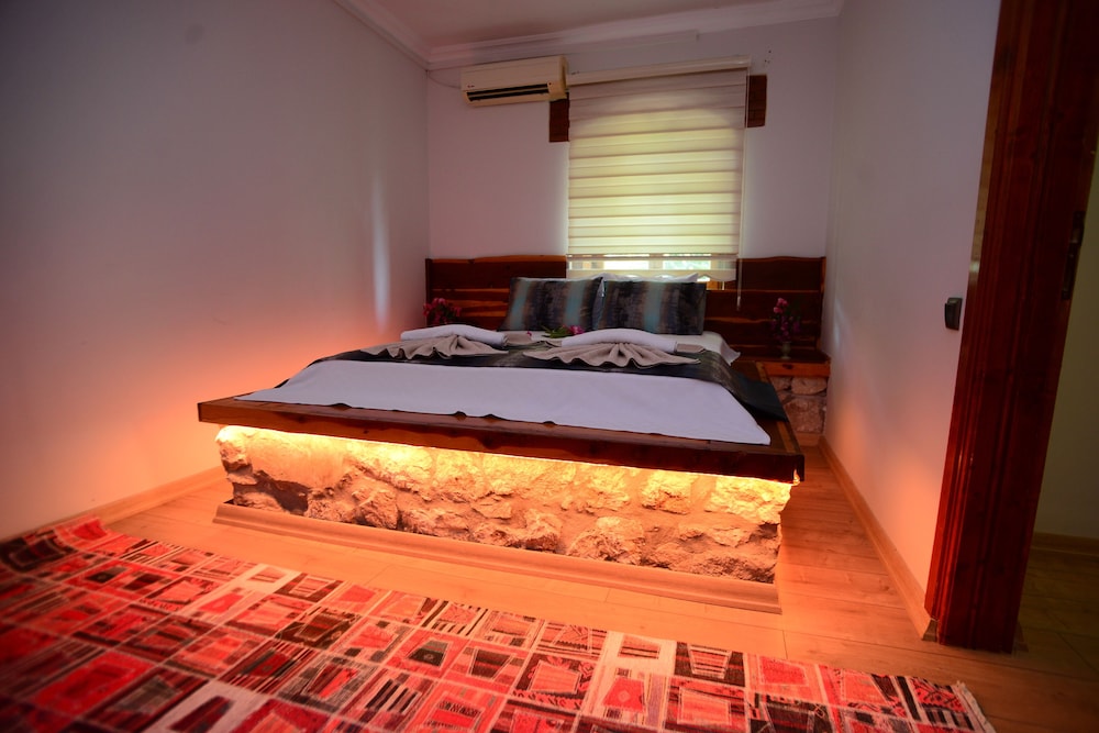 Tlos Butik Otel Rezervasyon