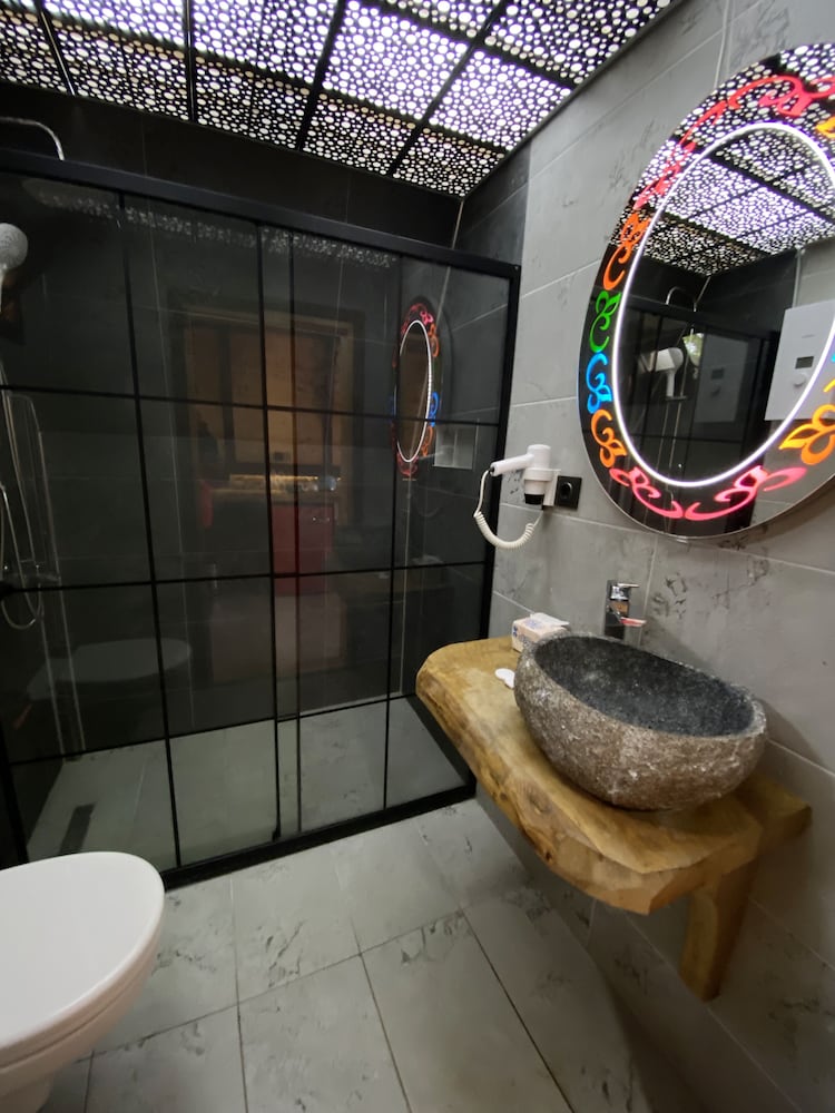 Mcora Tatil Köyü Rezervasyon