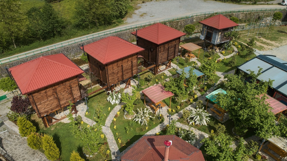 Mcora Tatil Köyü Rezervasyon