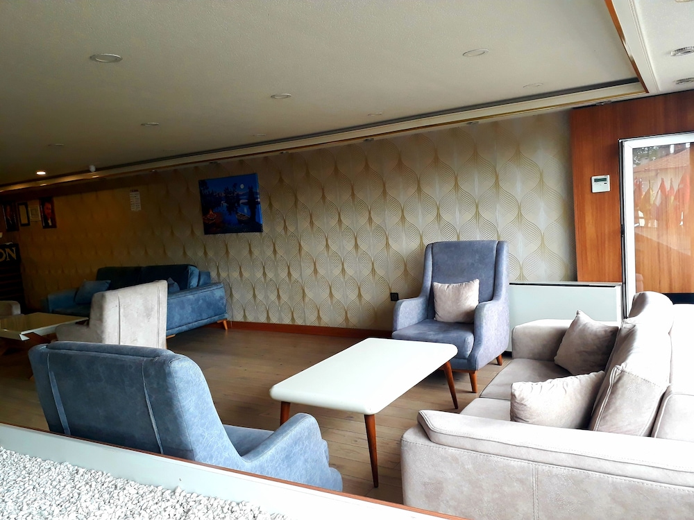Beyaz Saray Hotel Rezervasyon