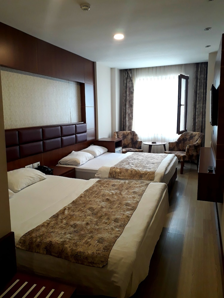 Beyaz Saray Hotel Rezervasyon