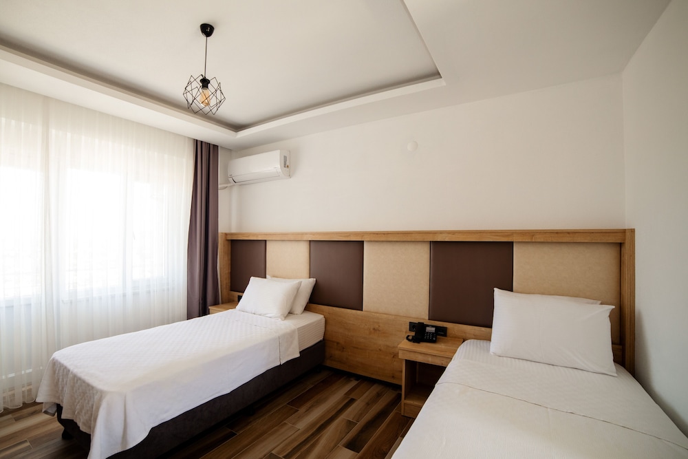 Estia Hotel Rezervasyon