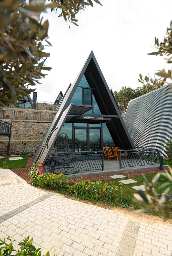 World Deluxe Forest Rezervasyon