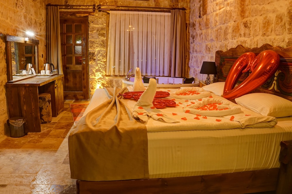 Dionysos Cave Cappadocia Hotel Rezervasyon