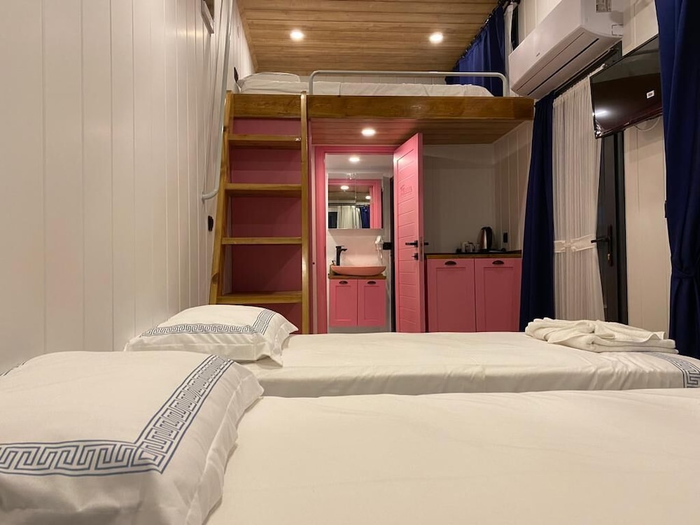 Lavira Tiny House Village Rezervasyon