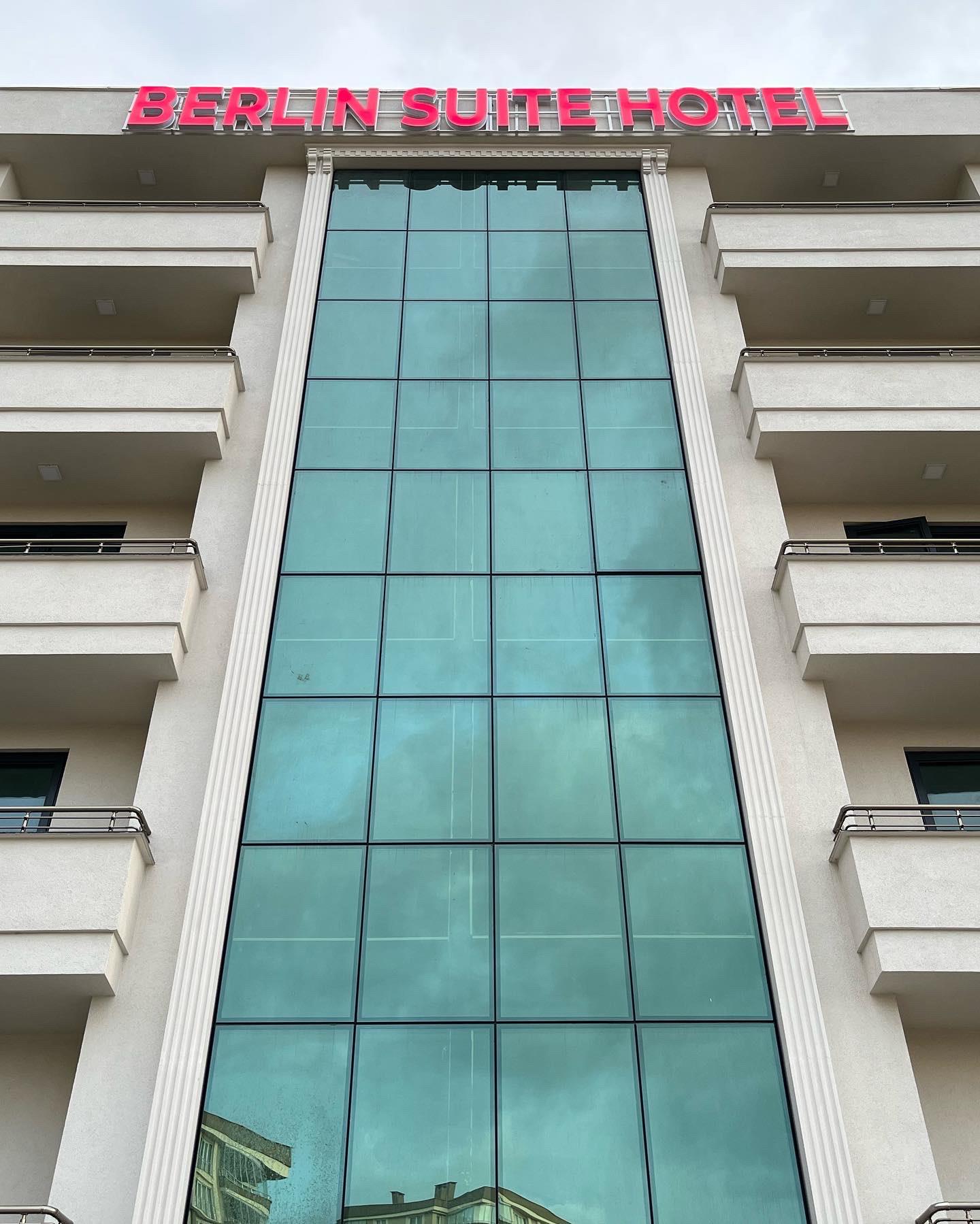 Berlin Suite Hotel Rezervasyon