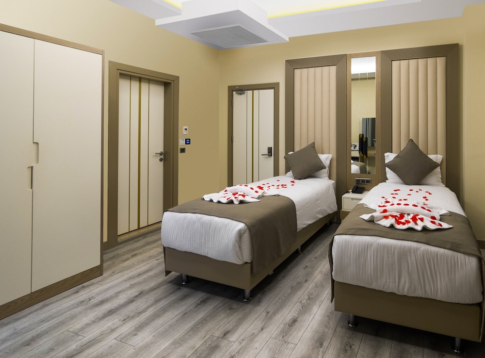 Hotel Brako Rezervasyon