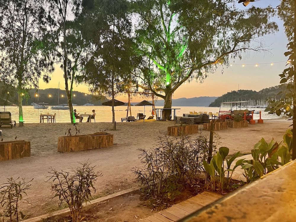 Marimare Beach & Bungalow Hotel Rezervasyon