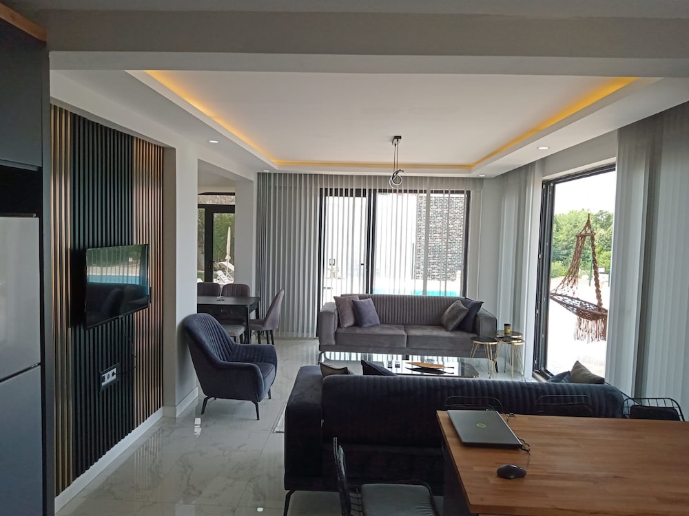 Naturel Stone Villalari Rezervasyon