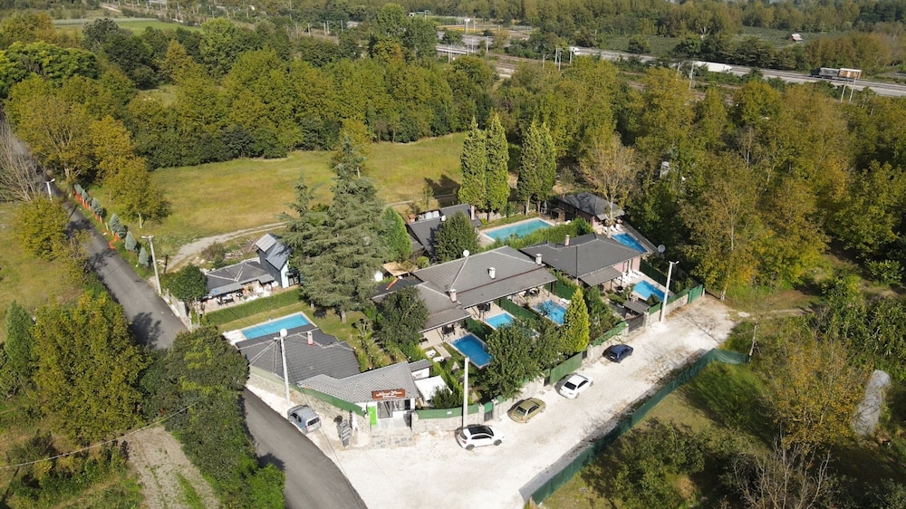 Naturel Stone Villalari Rezervasyon