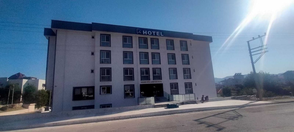 Grand Köse Airport Hotel Rezervasyon