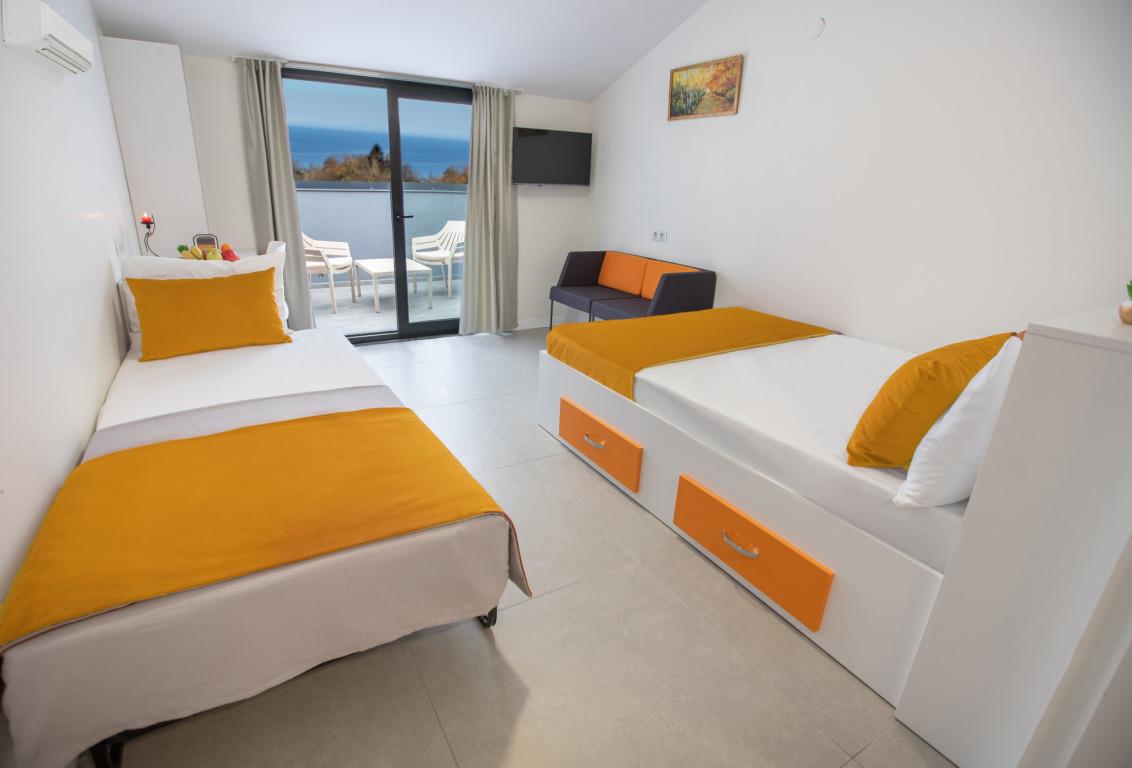 First Joy Hotel Rezervasyon