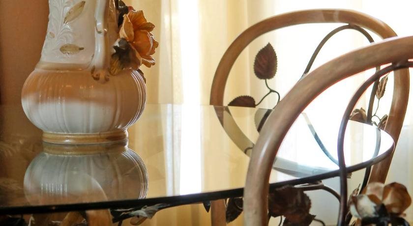 Grecian Castle Rezervasyon