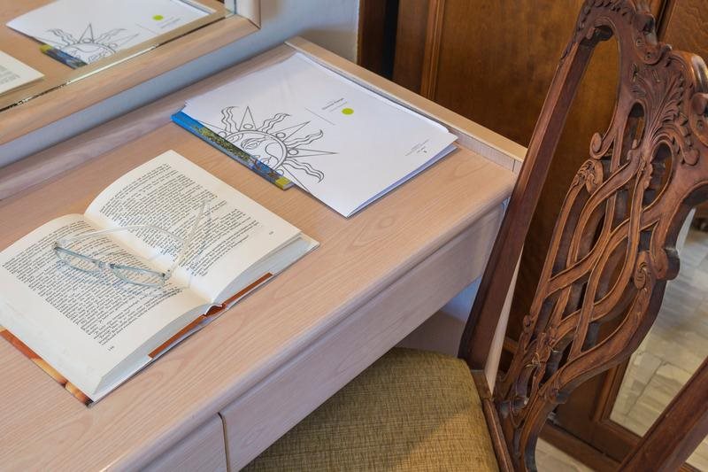 Grecian Castle Rezervasyon