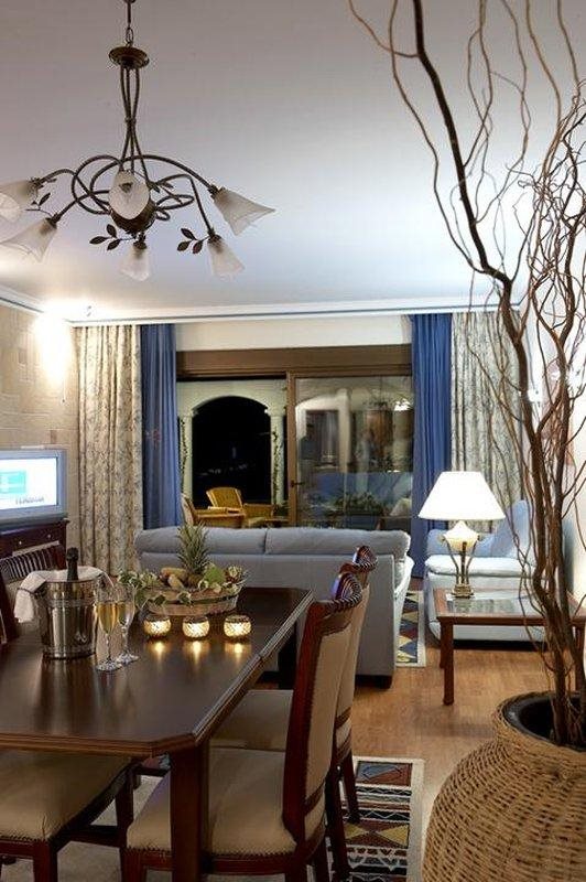 Atrium Palace Rezervasyon