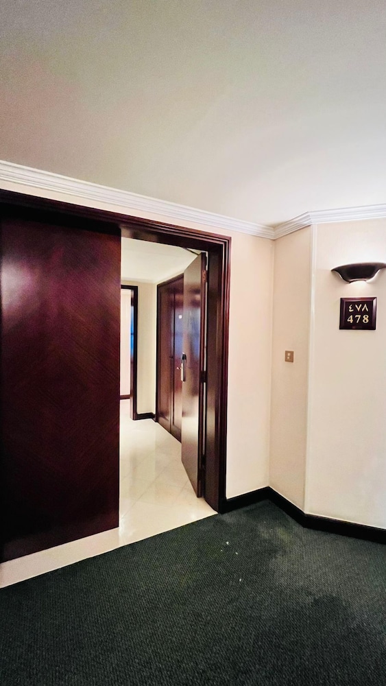 The Bristol Hotel Dubai Rezervasyon