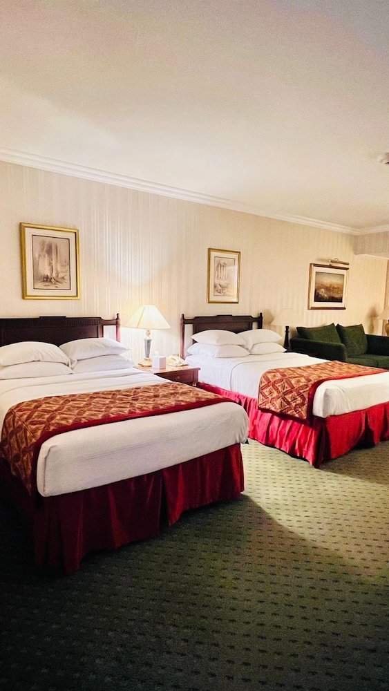 The Bristol Hotel Dubai Rezervasyon