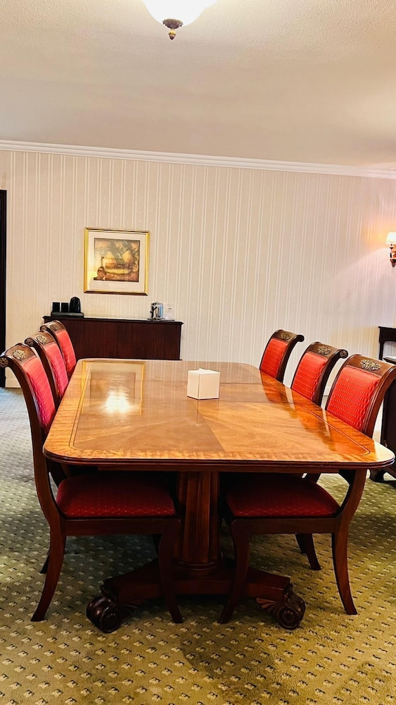 The Bristol Hotel Dubai Rezervasyon