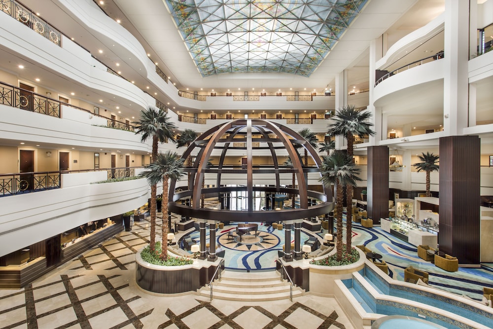 Mövenpick Dubai Grand Al Bustan Rezervasyon