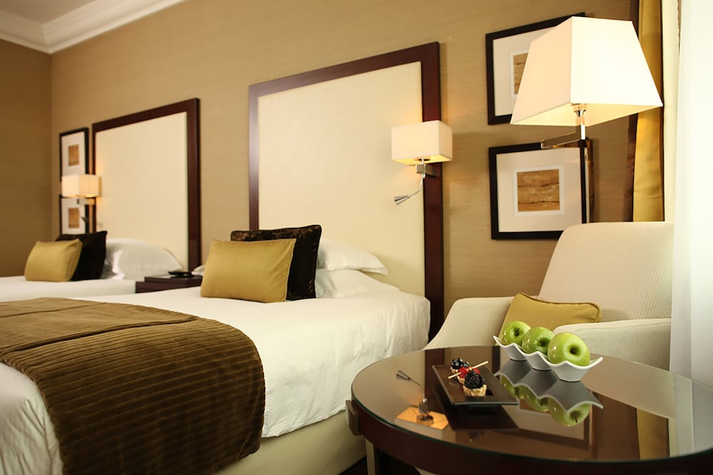 Mövenpick Dubai Grand Al Bustan Rezervasyon