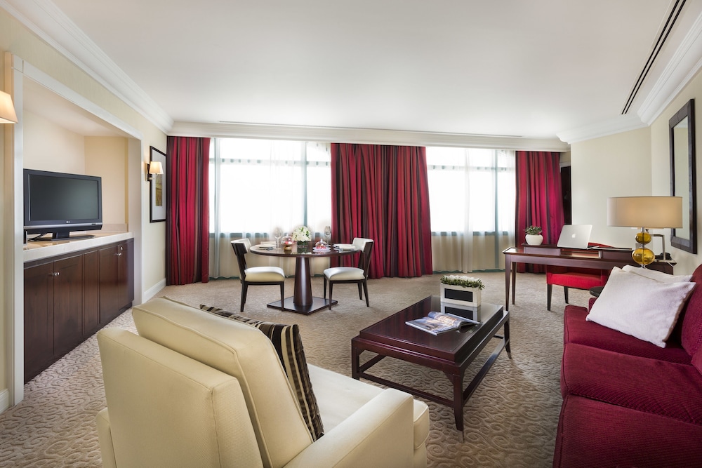 Mövenpick Dubai Grand Al Bustan Rezervasyon