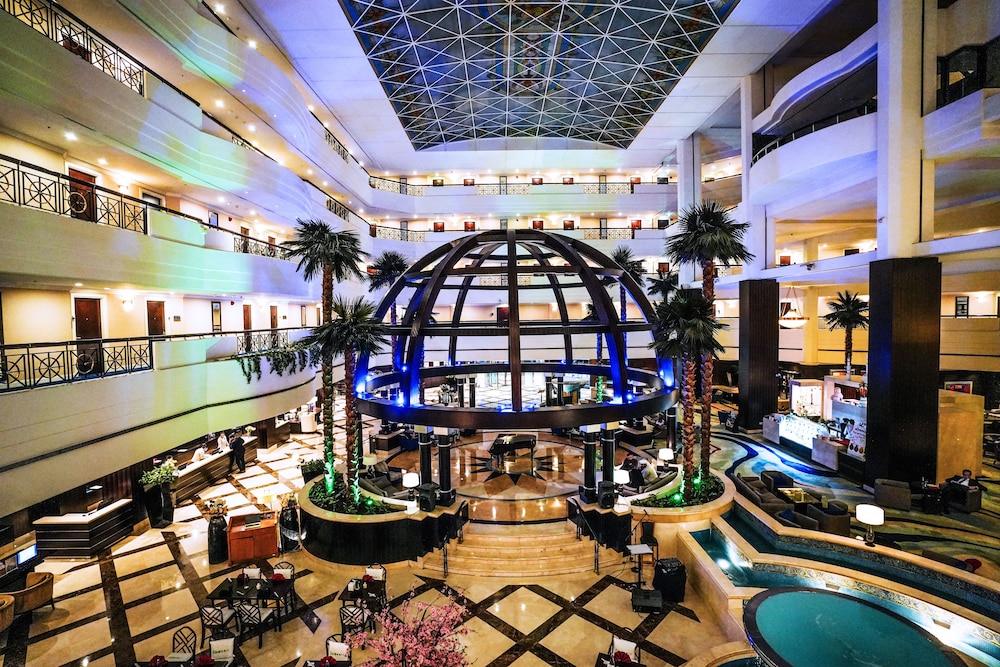 Mövenpick Dubai Grand Al Bustan Rezervasyon