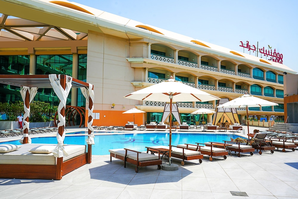 Mövenpick Dubai Grand Al Bustan Rezervasyon