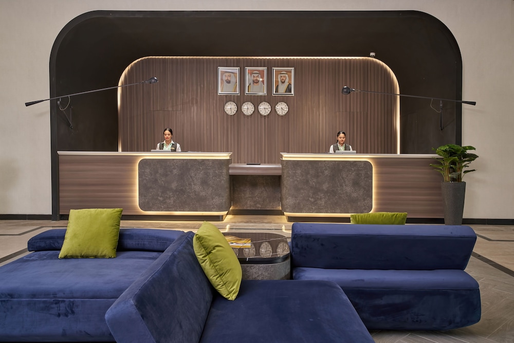 Hotel Holiday International Rezervasyon