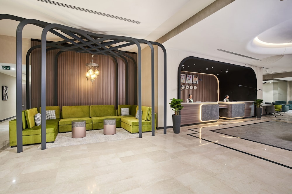 Hotel Holiday International Rezervasyon