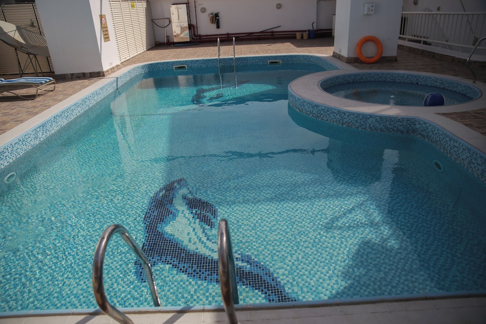 Hotel Versailles Dubai Rezervasyon