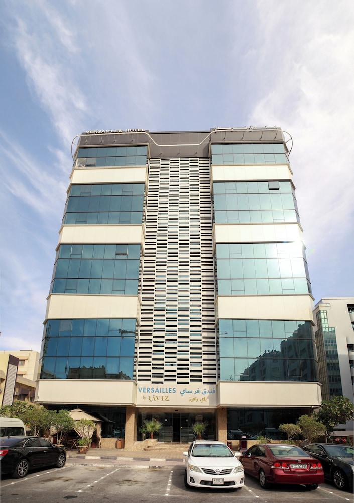 Hotel Versailles Dubai Rezervasyon