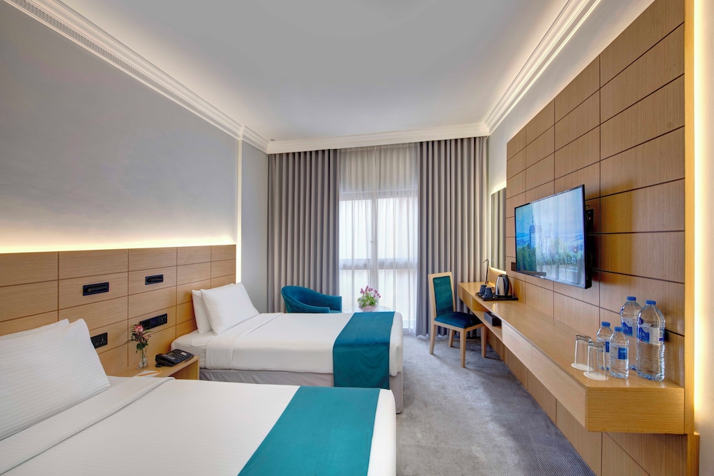 Lotus Grand Hotel Rezervasyon