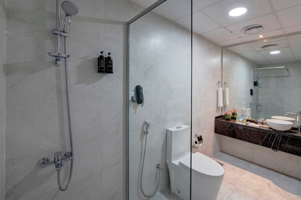 Lotus Grand Hotel Rezervasyon