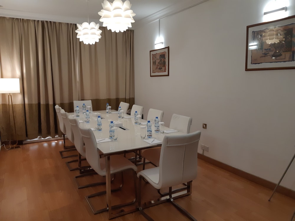 Lotus Grand Hotel Rezervasyon